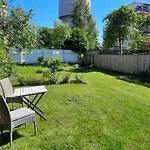 Romantiline Kesklinna Aia Taenava * Pärnu