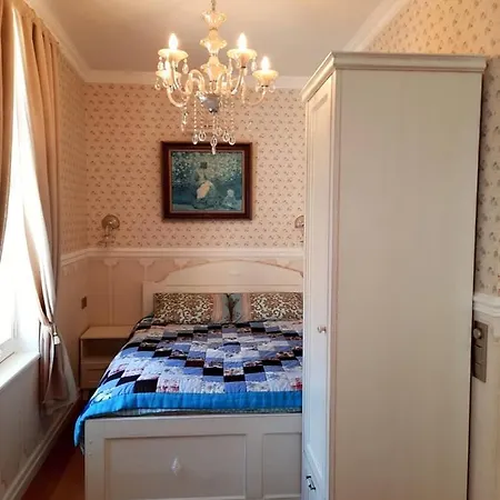 Romantiline Kesklinna Aia Taenava Apartment Parnu