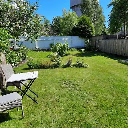Romantiline Kesklinna Aia Taenava Apartment Parnu