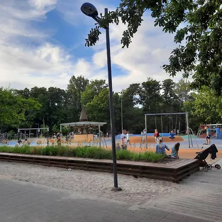 Romantiline Kesklinna Aia Taenava * Pärnu
